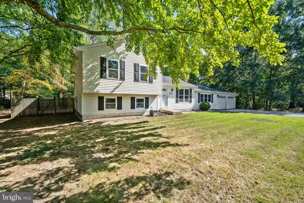 Waldorf, MD 20601,12720 BAR OAK DR