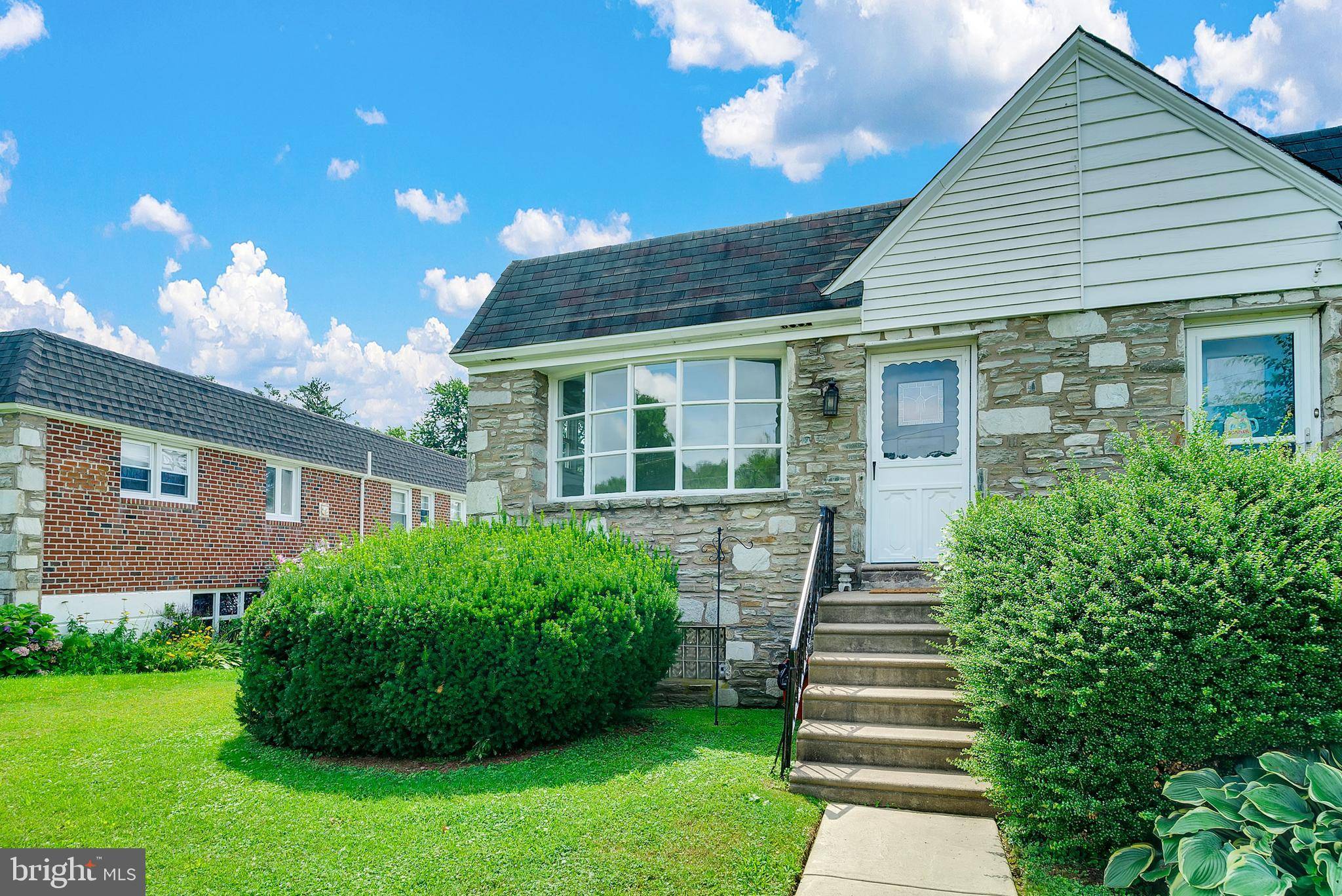 543 WANAMAKER RD, Jenkintown, PA 19046
