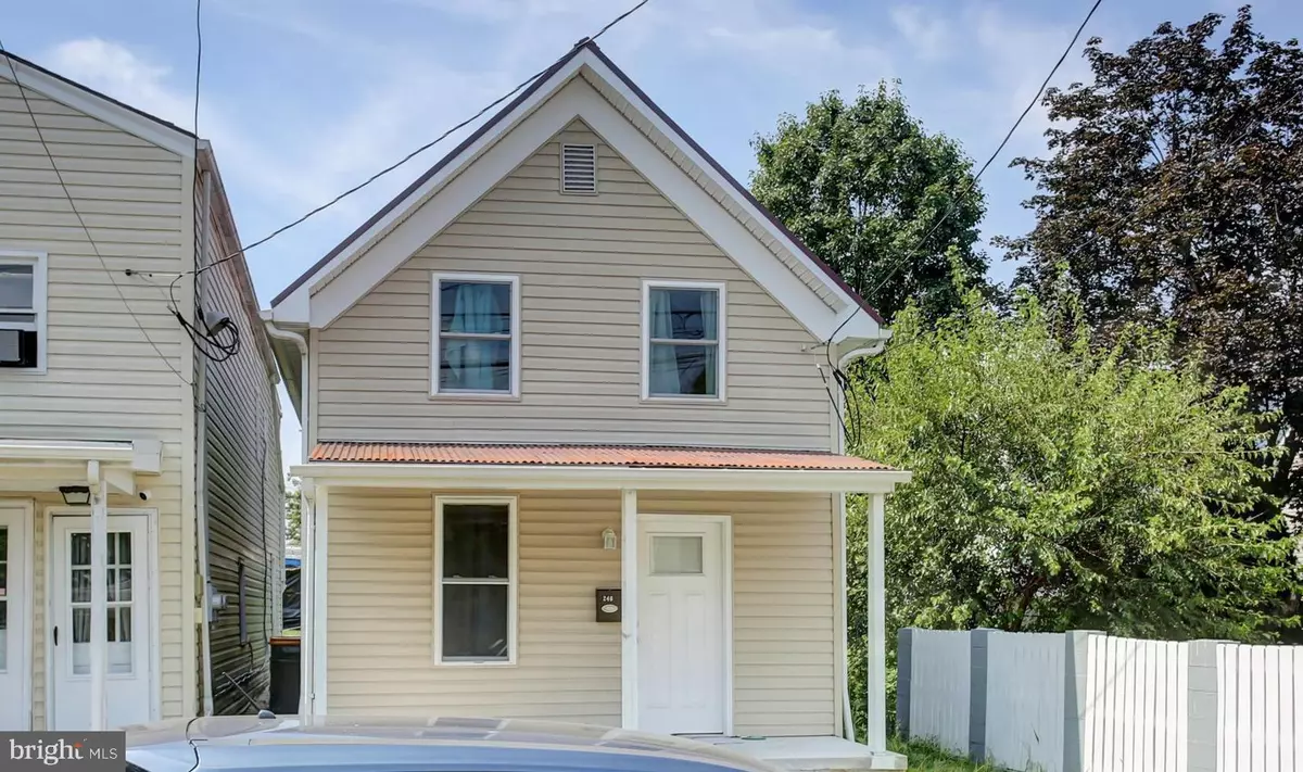 Waynesboro, PA 17268,246 W NORTH ST