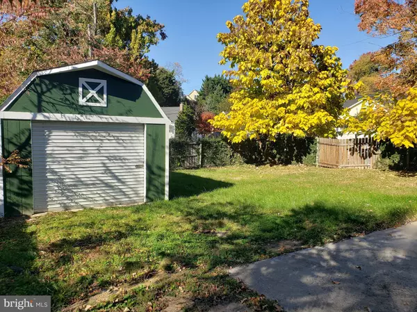 Kensington, MD 20895,2915 UNIVERSITY BLVD W