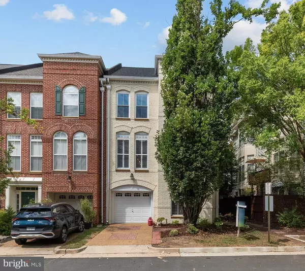 Alexandria, VA 22304,235 MURTHA ST