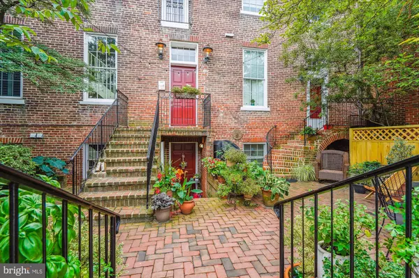 Alexandria, VA 22314,603 QUEEN ST #6