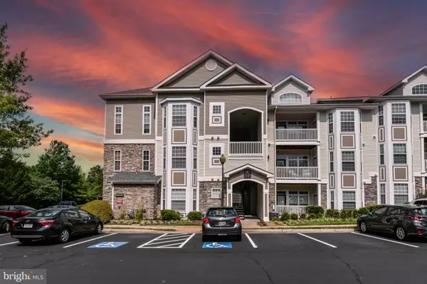 507 SUNSET VIEW TER SE #302, Leesburg, VA 20175