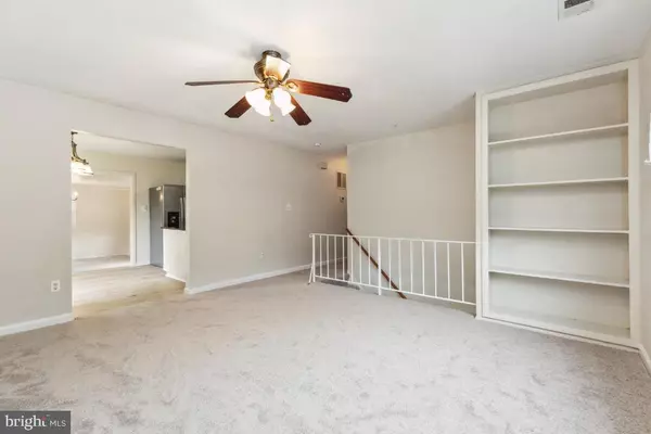 Woodbridge, VA 22193,13309 KERRYDALE RD