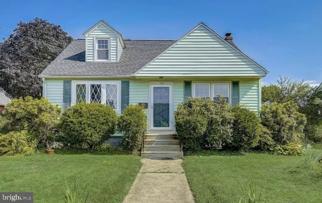 Stratford, NJ 08084,124 CORNELL AVE