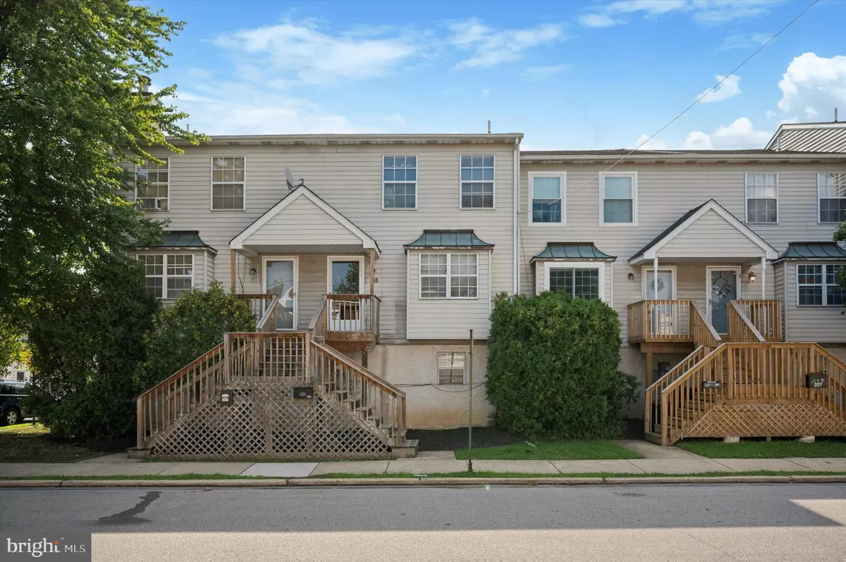 Bridgeport, PA 19405,203 MILL ST
