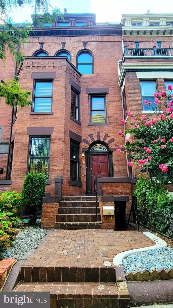 Washington, DC 20001,2216 1ST ST NW