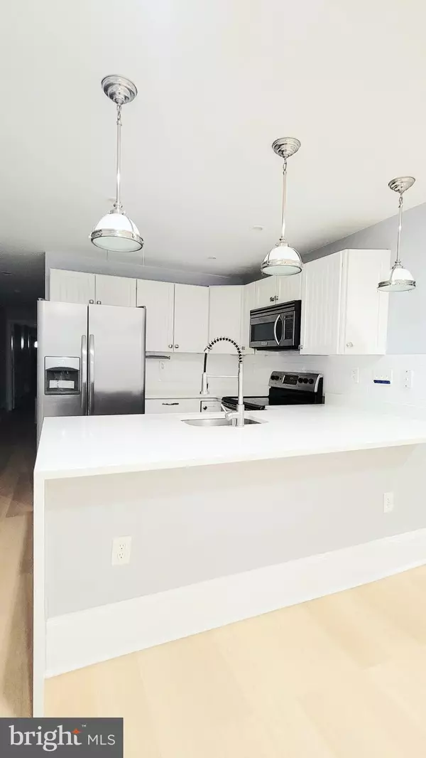 Washington, DC 20001,2216 1ST ST NW