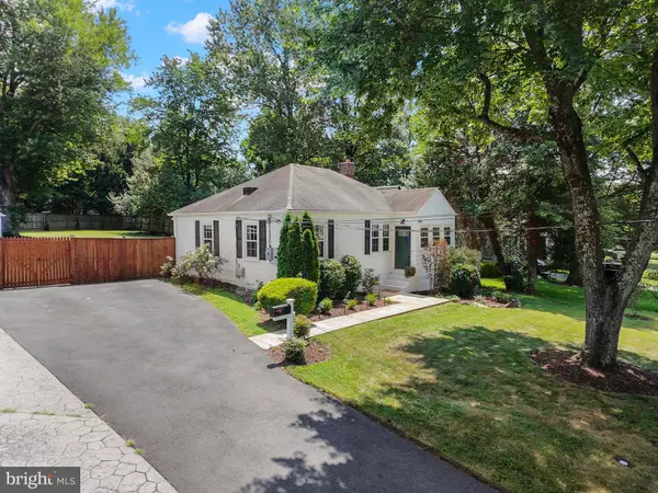 Falls Church, VA 22042,2909 FAIRMONT ST