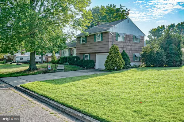 Pennsville, NJ 08070,20 GRACE AVE