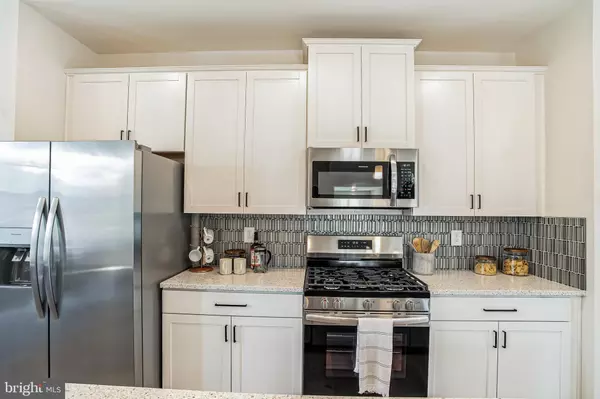 Clinton, MD 20735,7308 ROXY RUN #10