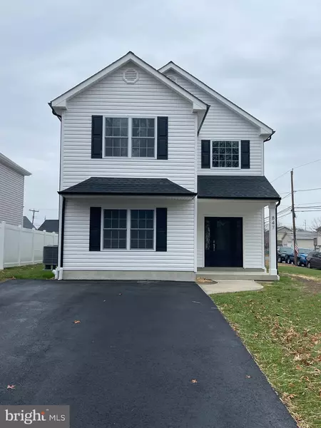 2821 AVENUE E, Levittown, PA 19056