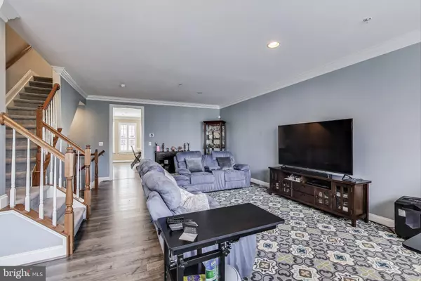 Oxon Hill, MD 20745,508 RAMPART WAY #6