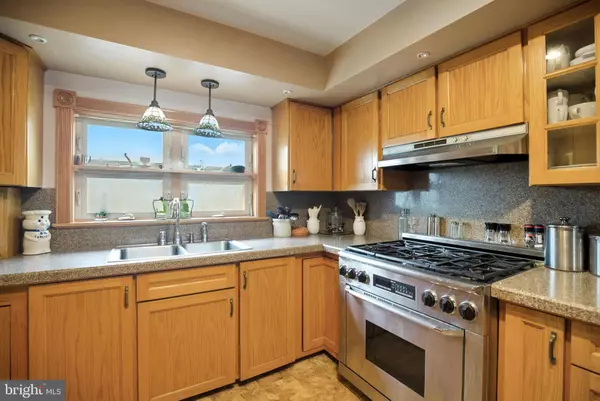 Mount Ephraim, NJ 08059,720 CEDAR AVE