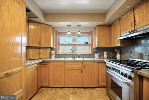Mount Ephraim, NJ 08059,720 CEDAR AVE