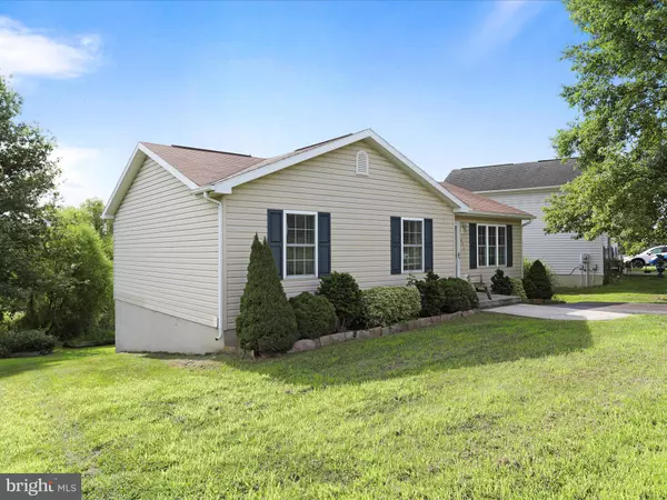 Martinsburg, WV 25404,471 UNIVERSE DR