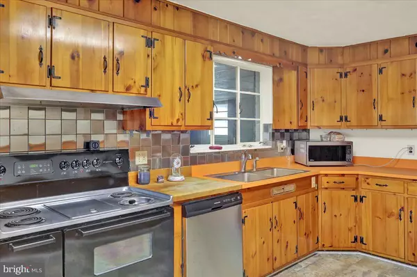 Reading, PA 19605,3321 WILLOW GROVE AVE