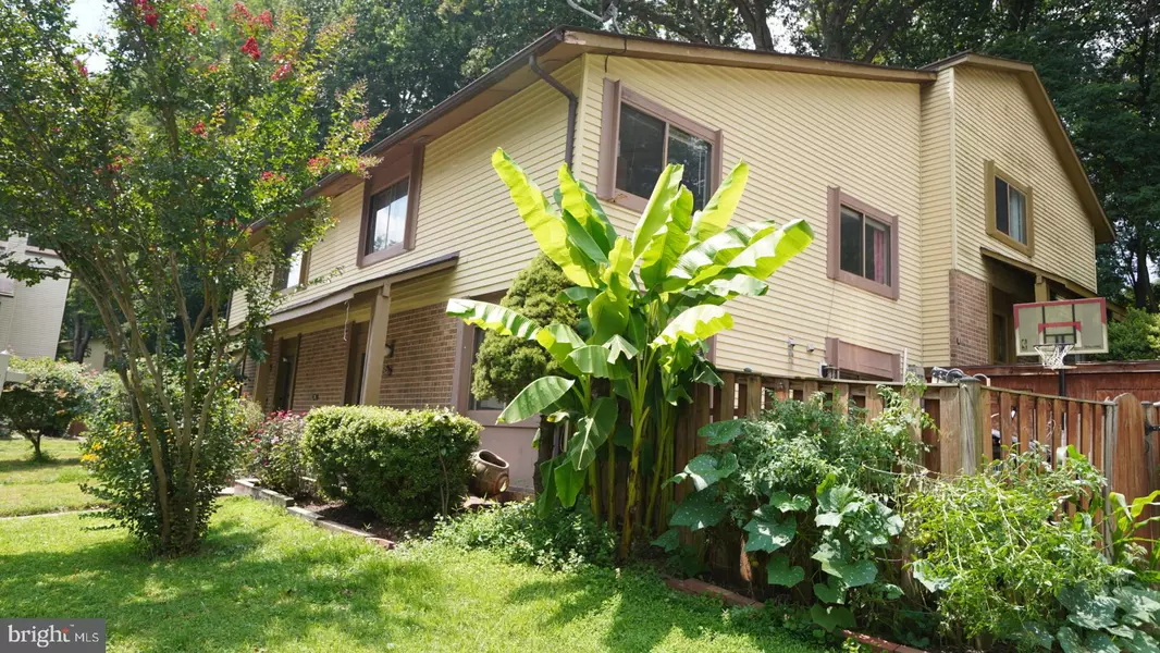 5674 OAK TANAGER CT, Burke, VA 22015