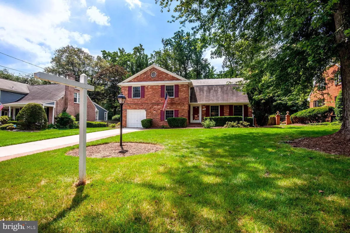 Falls Church, VA 22043,7401 VENICE ST