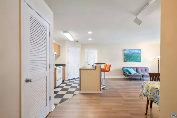 Charlottesville, VA 22903,195 YELLOWSTONE DR #103