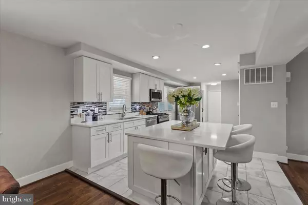 Clinton, MD 20735,7308 BERKSHIRE DR