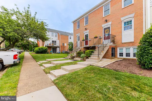 Warrenton, VA 20186,172-B LEEDS CT W