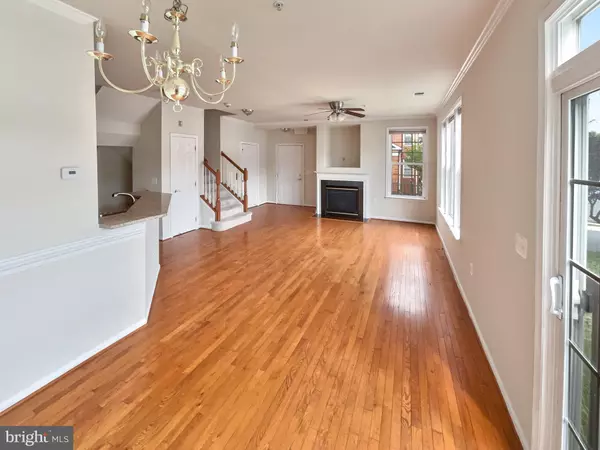 Fairfax, VA 22033,4675 RED ADMIRAL WAY #149