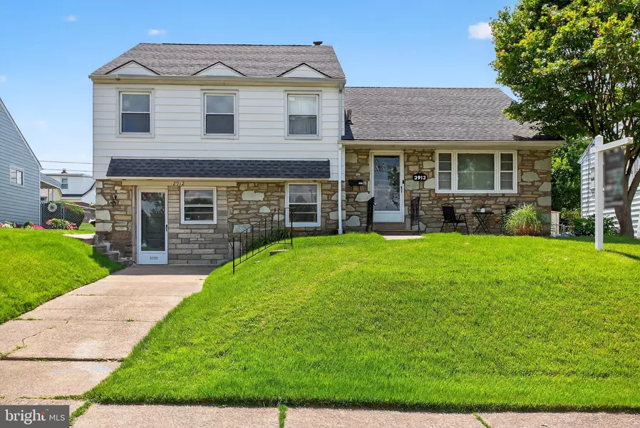 2912 HOLME AVE, Philadelphia, PA 19136