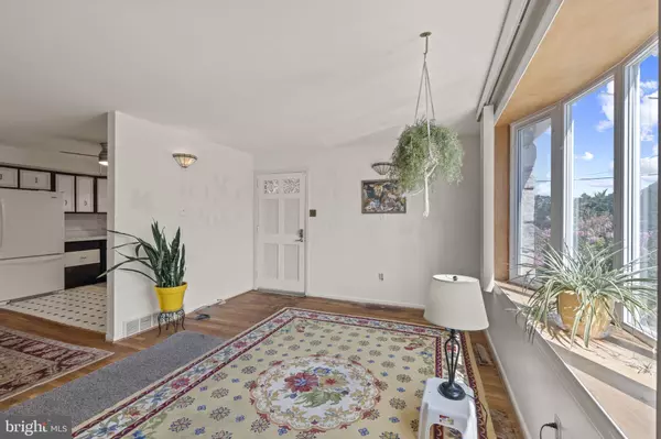 Philadelphia, PA 19128,8144 HENRY AVE