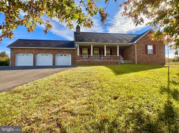 218 HEAVENLY ACRES RIDGE RD, Mercersburg, PA 17236