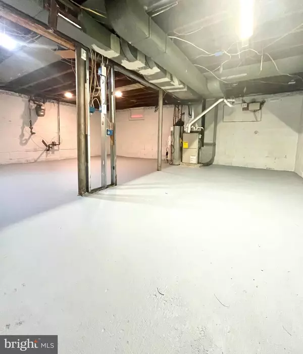 Pennsauken, NJ 08110,1519 48TH ST