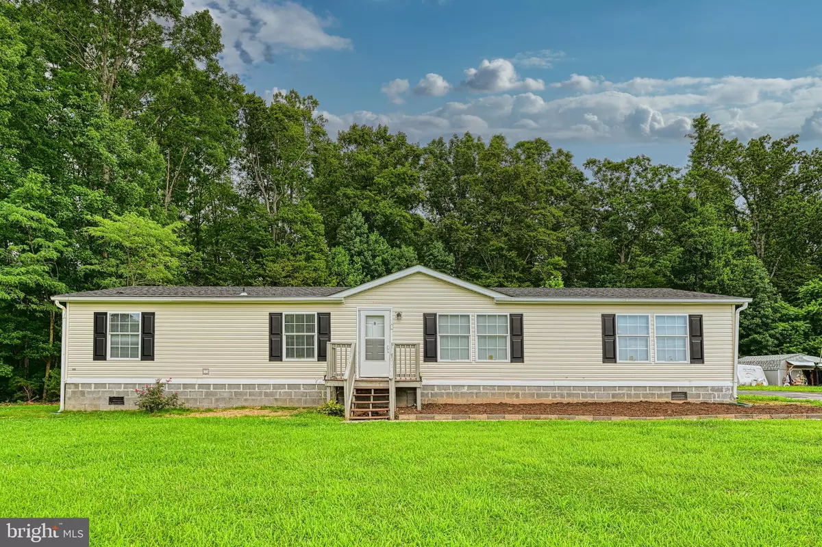 Louisa, VA 23093,5290 W OLD MOUNTAIN RD