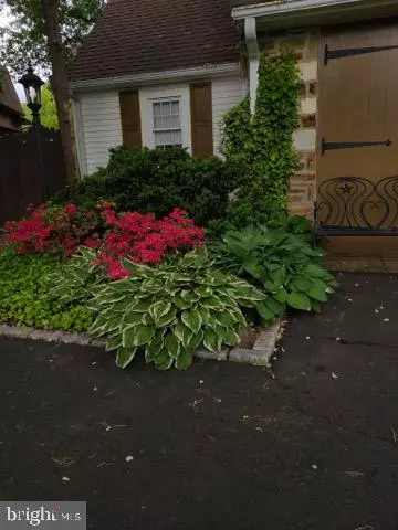 Philadelphia, PA 19116,100 OVERHILL AVE