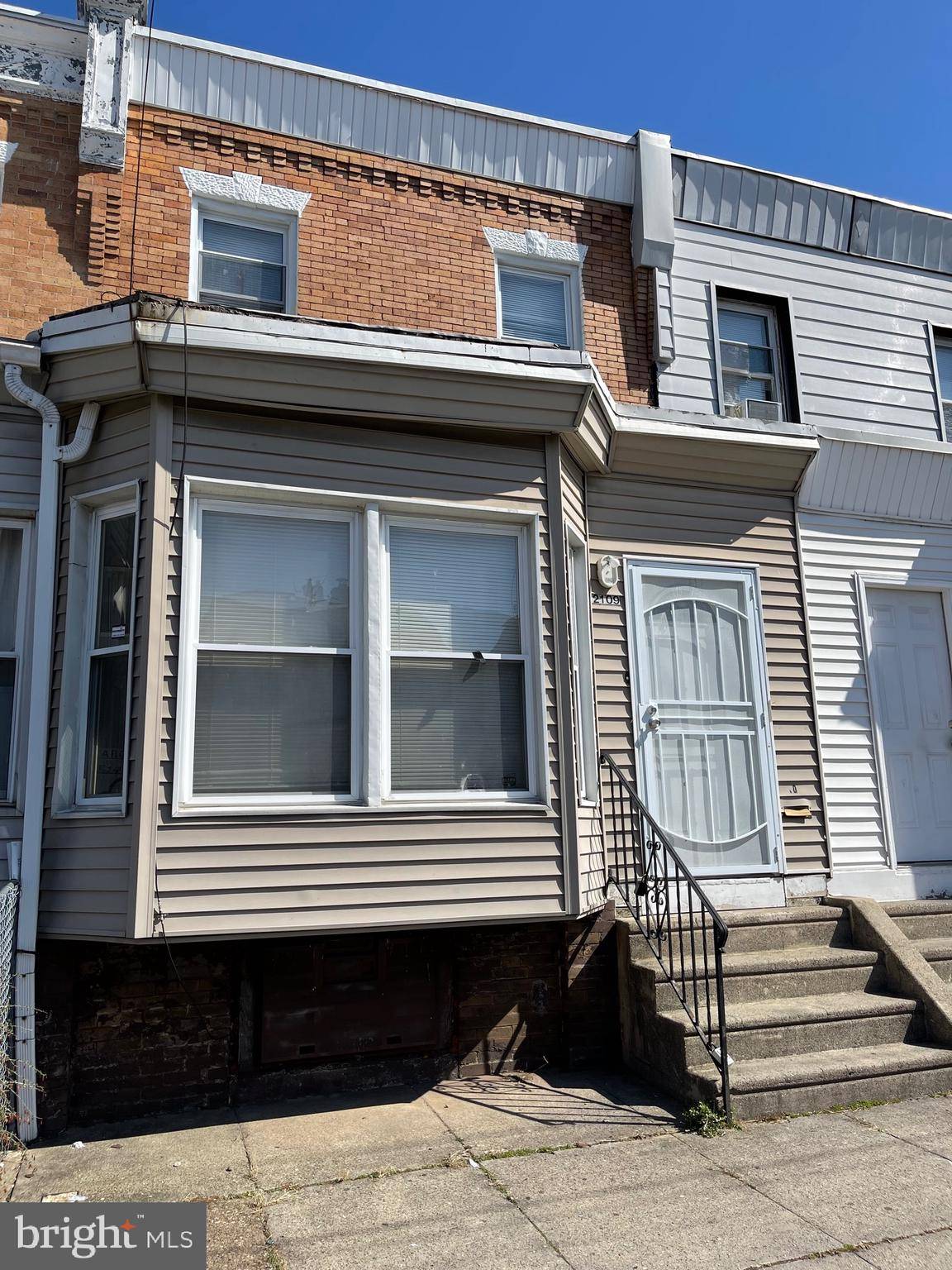 Philadelphia, PA 19142,2109 S 66TH ST