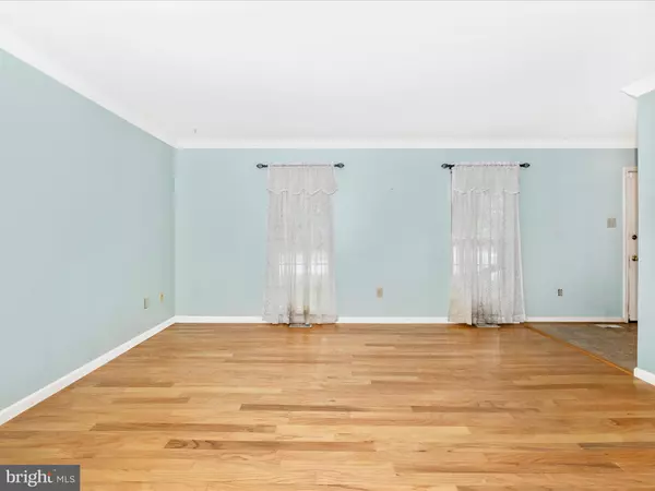 Walkersville, MD 21793,218 ALBANY AVE W