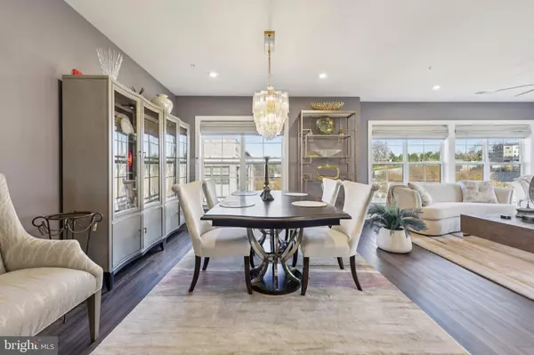 Oxon Hill, MD 20745,104 SAINT IVES PL #402