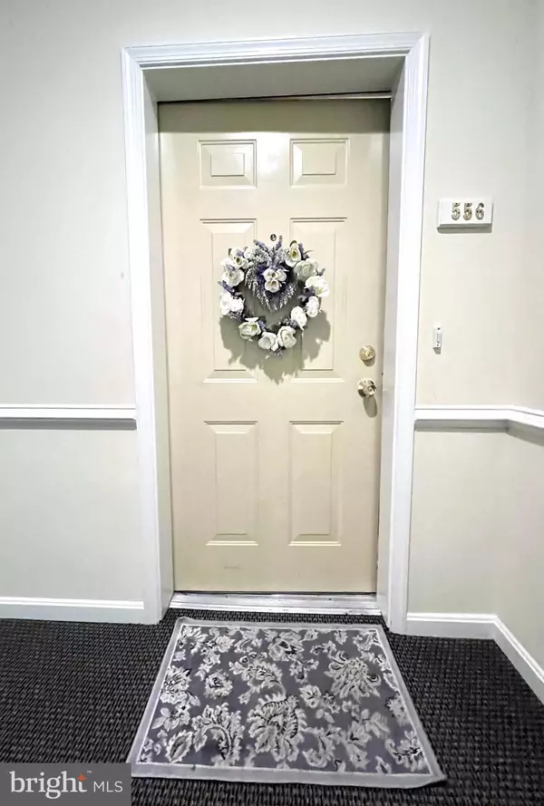 Essex, MD 21221,556 HOPKINS LANDING DR #556