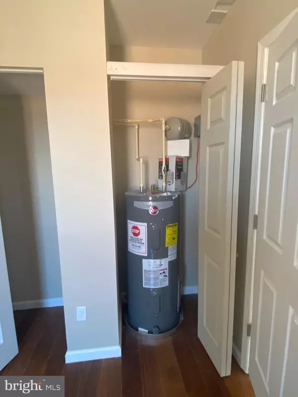 Baltimore, MD 21224,200 N LINWOOD AVE