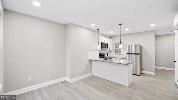 Baltimore, MD 21217,914 N ARLINGTON AVE #2