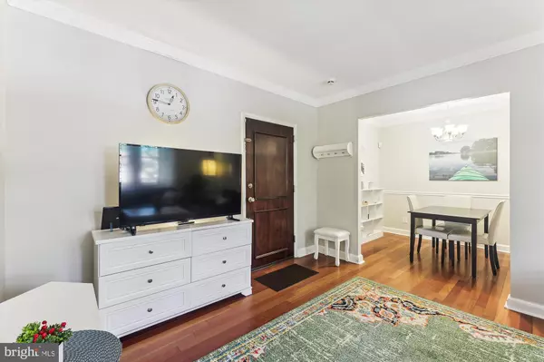 Alexandria, VA 22314,906 S WASHINGTON ST #205
