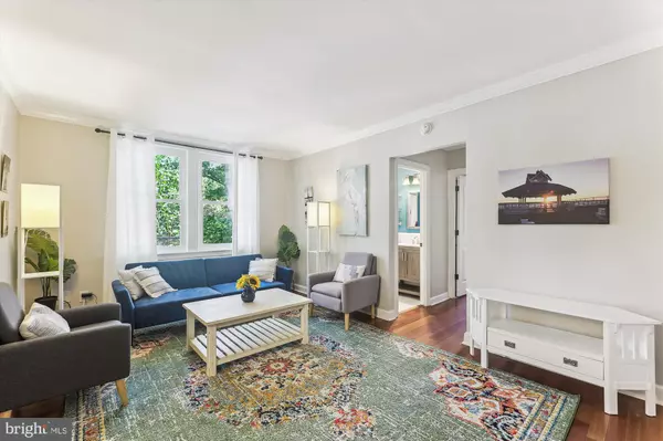 Alexandria, VA 22314,906 S WASHINGTON ST #205