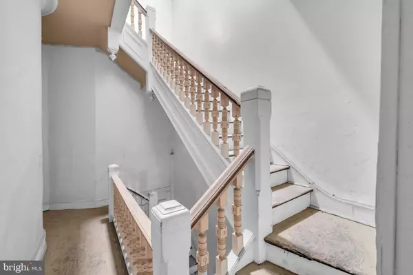 Baltimore, MD 21217,1802 MADISON AVE