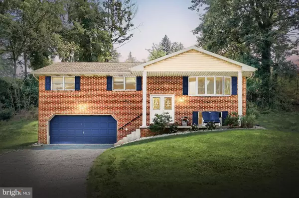 1298 TOANN RD, York, PA 17403