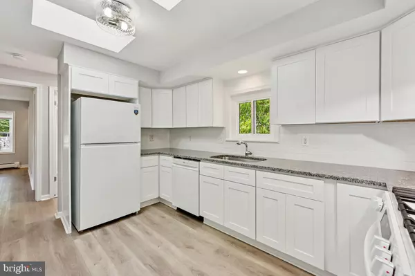 Pennsauken, NJ 08109,8517 OSLER AVE