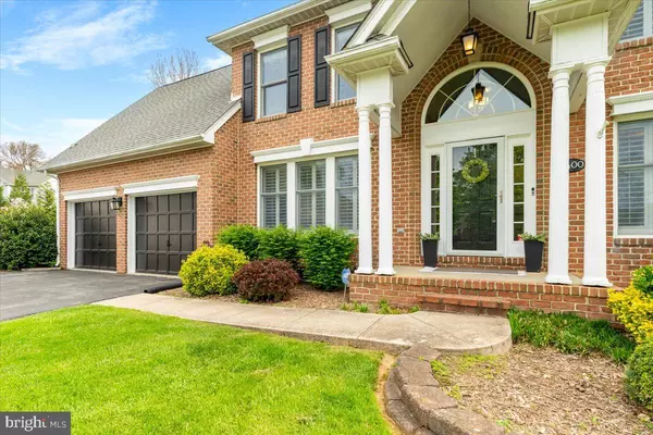 Frederick, MD 21702,2400 HUNTERS CHASE CT