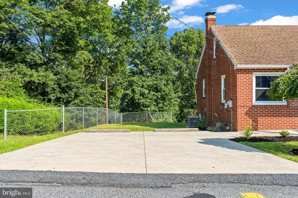 Harrisburg, PA 17113,724 DUNKLE ST