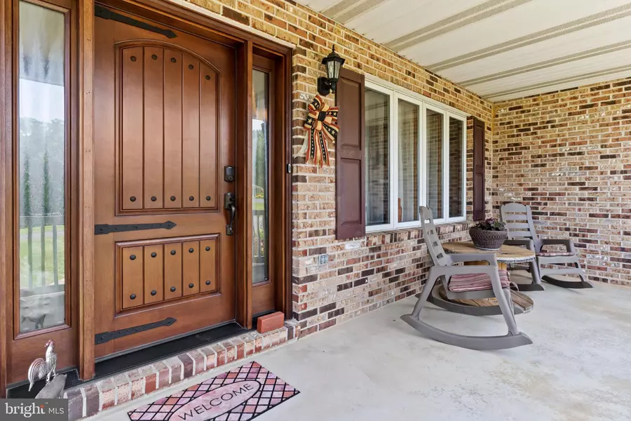 4 WAGNER DR, Shippensburg, PA 17257