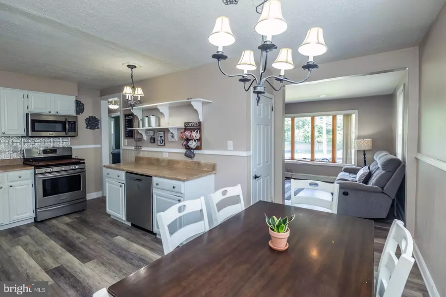 323 ORLANDO AVE, Gloucester City, NJ 08030