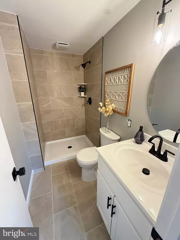 Olney, MD 20832,3424 QUEENSBOROUGH DR