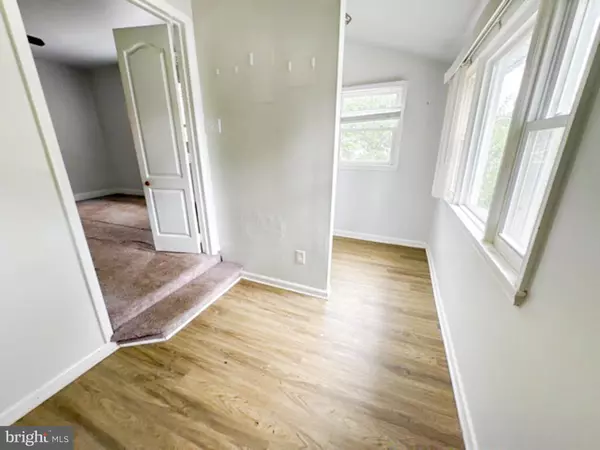 Woodbury, NJ 08096,439 PINE AVE